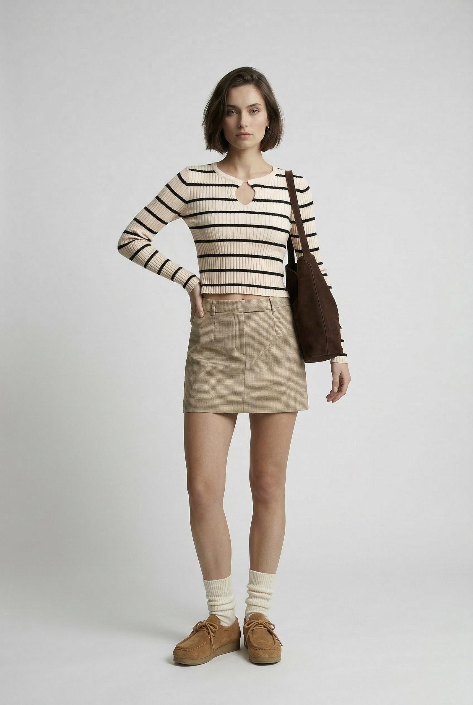 Top de Morley a Rayas "Nude & Black" | Detalle Cut-Out en Escote - Imagen 3